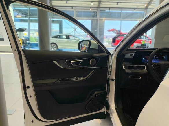 2025 Chery Tiggo 7L I, белый, 2735000 рублей - вид 13
