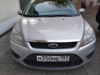 2011 Ford Focus II Рестайлинг, серебристый, 590000 рублей, вид 1