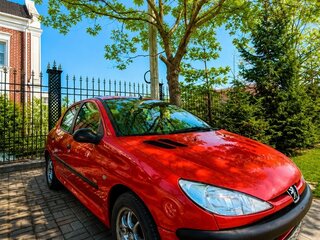 2000 Peugeot 206, красный, 280000 рублей, вид 1