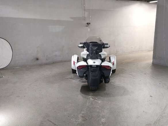2016 BRP Can-Am Spyder, белый, 1153000 рублей - вид 3
