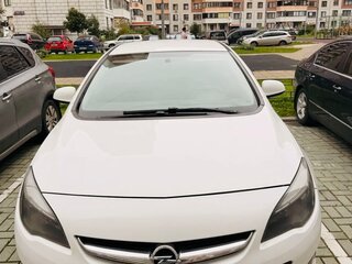 2014 Opel Astra J Рестайлинг, белый, 840000 рублей, вид 3