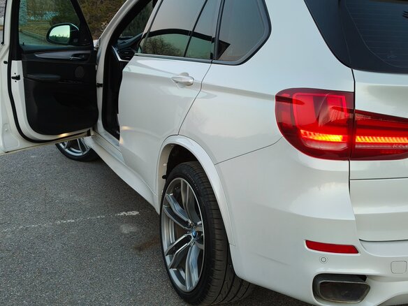 2018 BMW X5 30d III (F15), белый, 4900000 рублей - вид 17