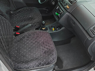 2011 Skoda Fabia II Рестайлинг, серебристый, 550000 рублей, вид 3