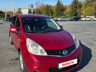 2013 Nissan Note I Рестайлинг, красный, 690000 рублей, вид 5