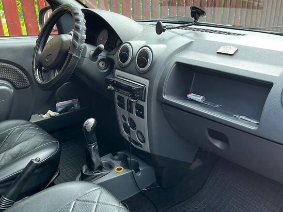 2008 Renault Logan I, красный, 350000 рублей - вид 9