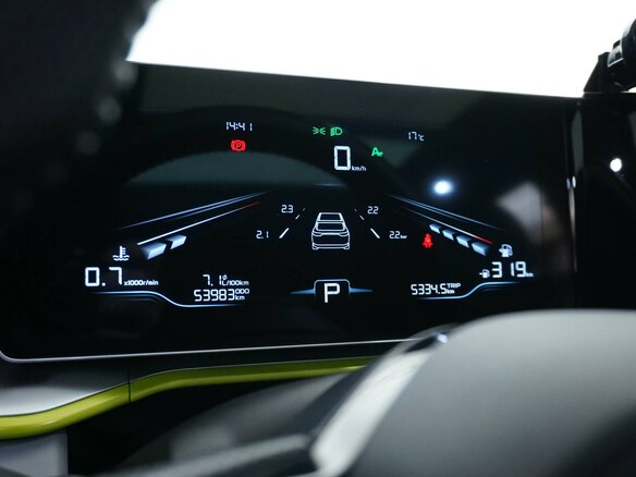 2023 Geely Coolray (Binyue Cool) I Рестайлинг, белый - вид 20