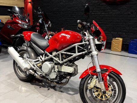 2005 Ducati Monster 400, красный, 299000 рублей, вид 3