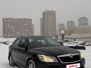 2010 Skoda Octavia II (A5) Рестайлинг, чёрный, 780000 рублей, вид 1