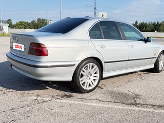 1998 BMW 5 серии 523i IV (E39), серебристый, 1150000 рублей, вид 5