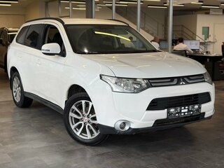 2013 Mitsubishi Outlander III, белый, 1162000 рублей, вид 3