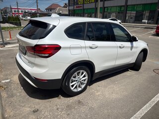 2021 BMW X1 18i sDrive II (F48) Рестайлинг, белый, 3250000 рублей, вид 2