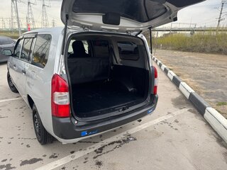 2015 Toyota Succeed I Рестайлинг, серебристый, 800000 рублей, вид 4