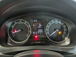2019 Skoda Rapid I Рестайлинг, белый, 900000 рублей, вид 2