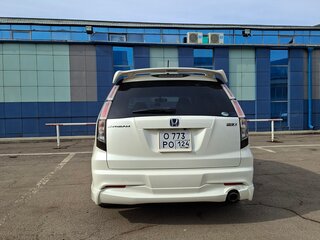 2010 Honda Stream II Рестайлинг, белый, 1350000 рублей, вид 4