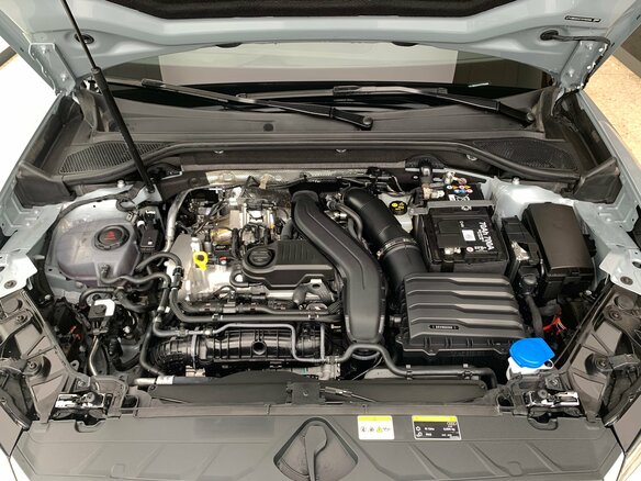2026 Audi Q2 35 TFSI I Рестайлинг, серый, 3799000 рублей - вид 11