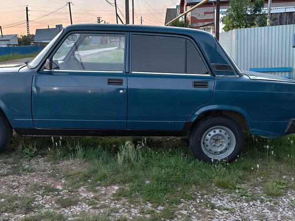 2009 Lada (ВАЗ) 2105, синий, 150000 рублей - вид 3