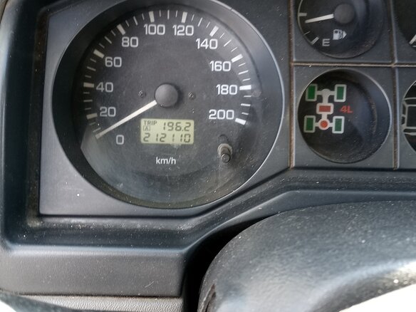 2004 Mitsubishi Pajero III Рестайлинг, серебристый, 1250000 рублей - вид 7