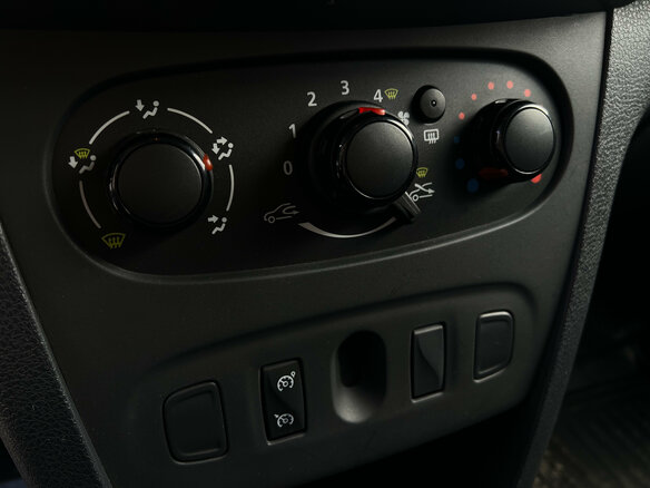 2017 Renault Sandero Stepway II, золотистый - вид 16