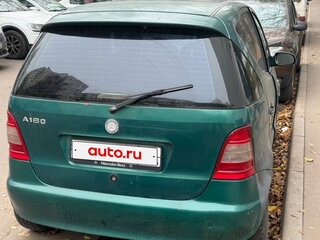 2000 Mercedes-Benz A-Класс 160 I (W168), зелёный, 330000 рублей, вид 3