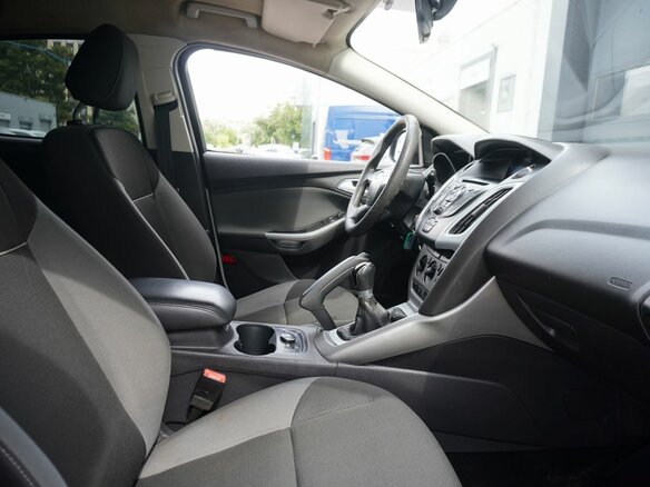 2012 Ford Focus III, белый - вид 10