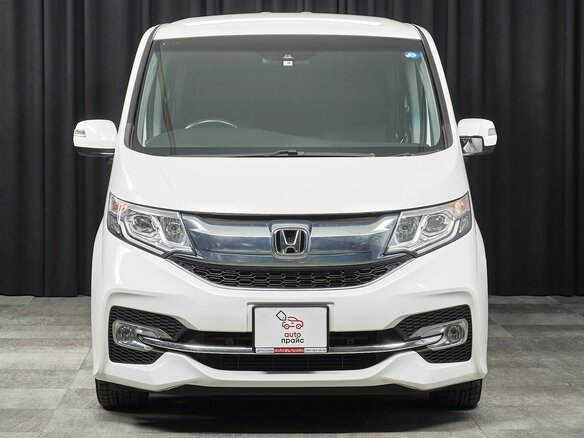 2015 Honda Stepwgn Spada V, белый, 1847000 рублей - вид 1