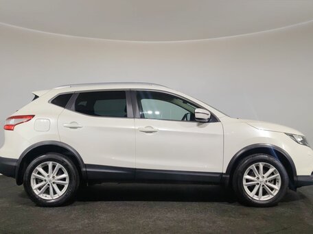 2017 Nissan Qashqai II, белый, 1750000 рублей, вид 4