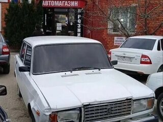 2010 Lada (ВАЗ) 2107, белый, 135000 рублей, вид 2