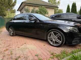 2019 Mercedes-Benz E-Класс 200 V (W213, S213, C238), чёрный, 4000000 рублей, вид 2