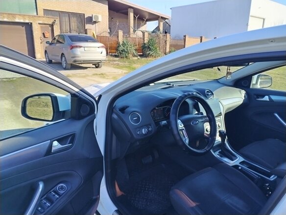2011 Ford Mondeo IV Рестайлинг, белый, 1150000 рублей - вид 4