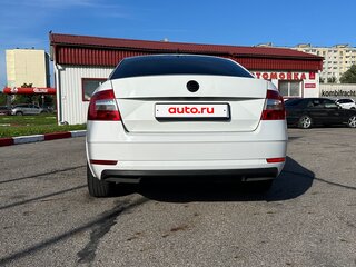 2018 Skoda Octavia III (A7) Рестайлинг, белый, 1550000 рублей, вид 4