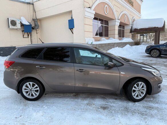 2015 Kia Ceed II Рестайлинг, коричневый, 999999 рублей - вид 4