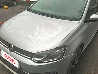 2017 Volkswagen Polo V Рестайлинг, серебристый, 1130000 рублей, вид 3