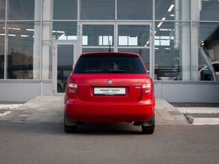 2012 Skoda Fabia II Рестайлинг, красный, 270000 рублей, вид 4
