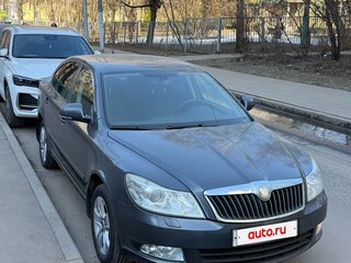 2010 Skoda Octavia DSG7 II (A5) Рестайлинг, серый, 645000 рублей, вид 1