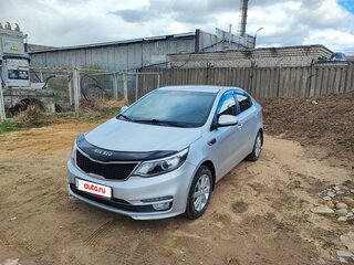 2015 Kia Rio III Рестайлинг, серебристый, 740000 рублей, вид 2