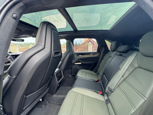 2023 Porsche Cayenne E-Hybrid III Рестайлинг, серый, 16499990 рублей - вид 26