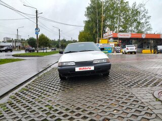 1988 Mazda 626 III (GD), белый, 150000 рублей, вид 4