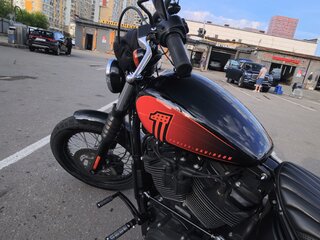 2021 Harley-Davidson Street Bob, чёрный, 1475000 рублей, вид 2