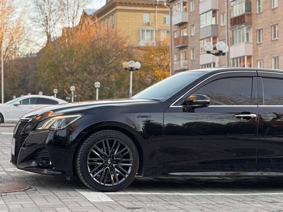 2017 Toyota Crown XIV (S210) Рестайлинг, чёрный, 3700000 рублей - вид 7