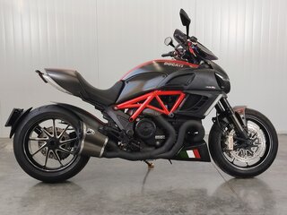 2013 Ducati Diavel Carbon, чёрный, 879000 рублей, вид 1