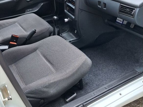 2010 Lada (ВАЗ) 2115, белый, 445000 рублей - вид 4