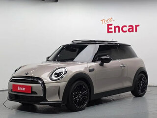 2023 Mini Hatch Cooper III (F55/F56) Рестайлинг 2, бежевый, 1980000 рублей, вид 1
