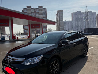 2017 Toyota Camry VII (XV50) Рестайлинг 2, чёрный, 2300000 рублей, вид 1