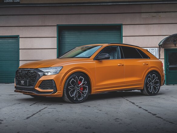 2021 Audi RS Q8 I, оранжевый, 11050000 рублей - вид 2