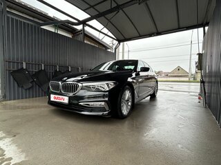 2017 BMW 5 серии 520d xDrive VII (G30/G31/G38), чёрный, 3000000 рублей, вид 2