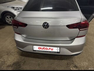 2020 Volkswagen Polo VI, серебристый, 1599000 рублей, вид 4