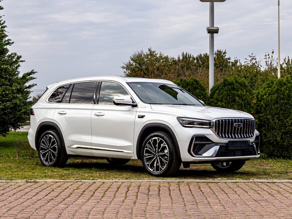 2026 Geely Monjaro (Xingyue L) I Рестайлинг 2 (China Market), белый, 4395000 рублей - вид 2