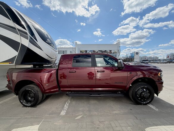 2023 RAM 3500, пурпурный, 16750000 рублей - вид 35