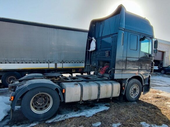 2005 DAF 95XF, чёрный, 2000000 рублей - вид 9