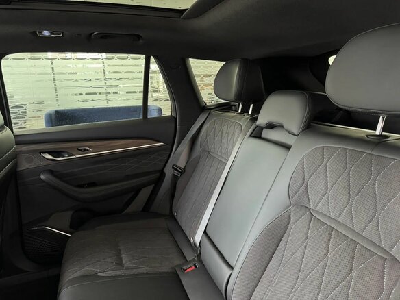 2026 Geely Monjaro I Рестайлинг, серебристый, 4954990 рублей - вид 8